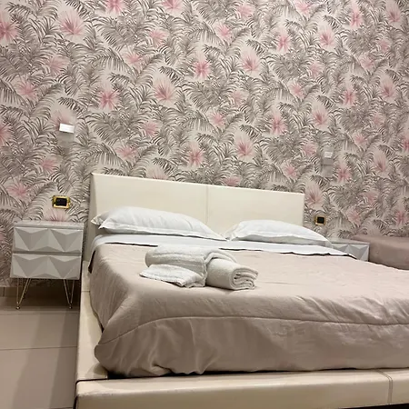 Int&rnational Couette-café Naples